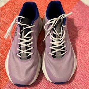 On CloudNova Form tech, Lavender/purple women’s shoes size 6.5 New!